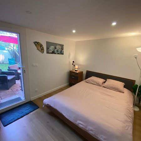Paris Orly Aeroport Suite アティス・モンス エクステリア 写真