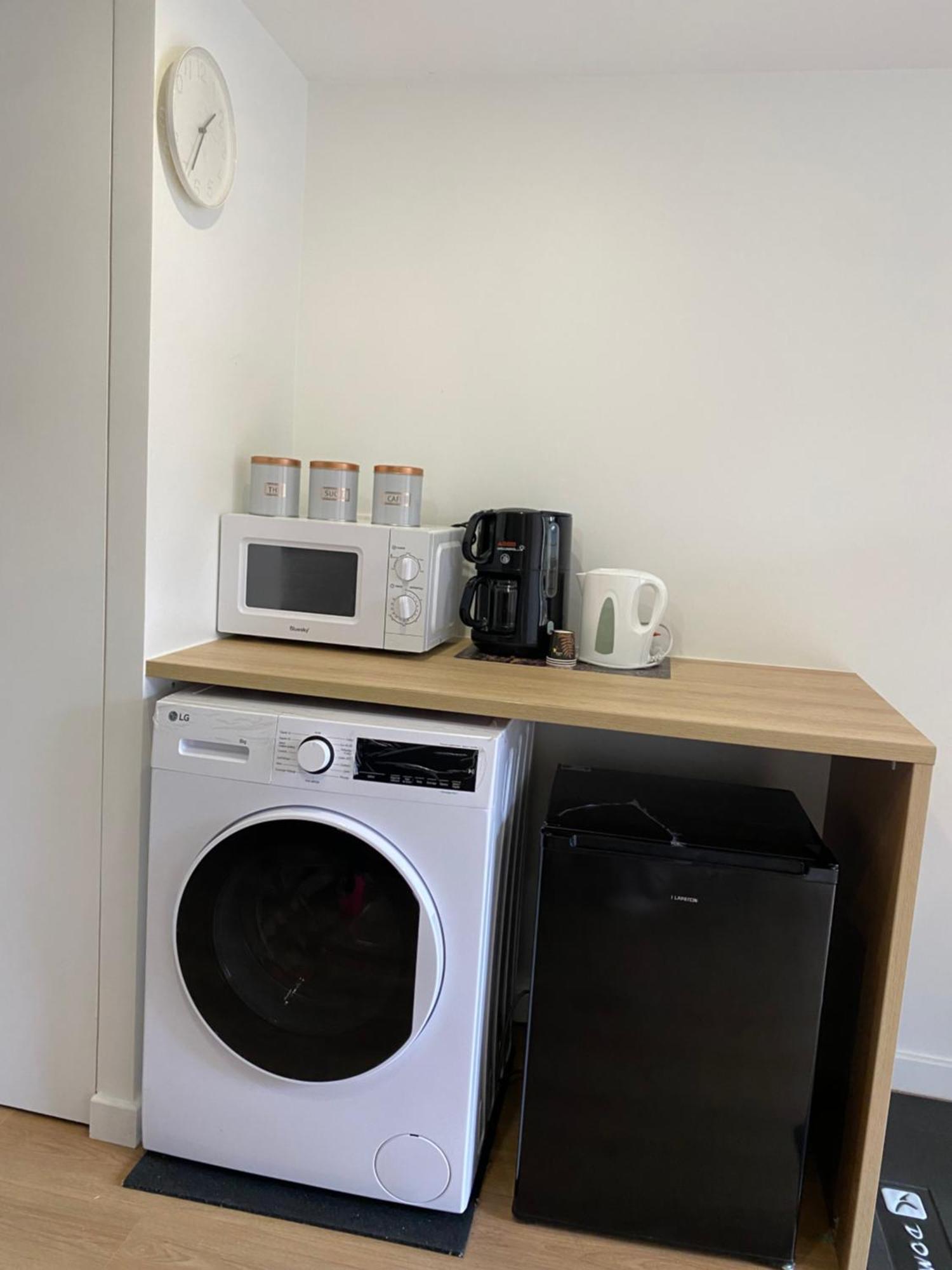 Paris Orly Aeroport Suite アティス・モンス エクステリア 写真